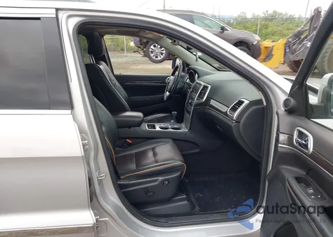 2011 Jeep Grand Cherokee Laredo from USA, damaged, VIN 1J4RR4GG0BC645945